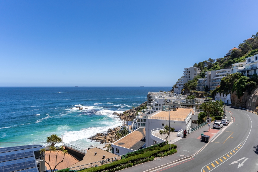 5 Bedroom Property for Sale in Clifton Western Cape